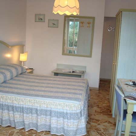 Hotel Villa Rona Forte dei Marmi Exterior photo