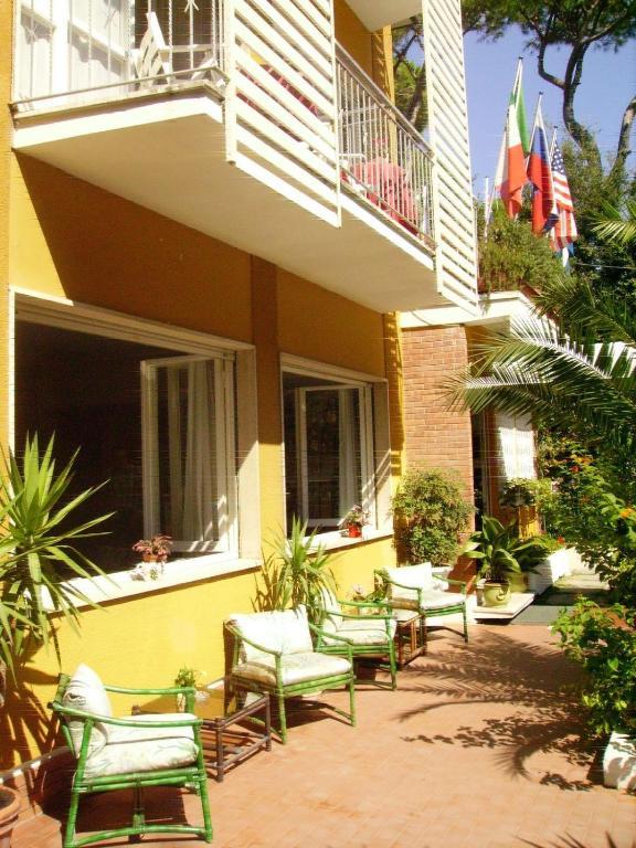 Hotel Villa Rona Forte dei Marmi Exterior photo